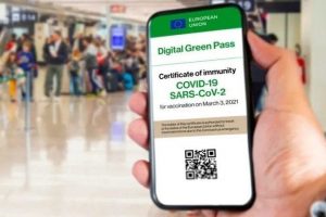 Falsi green pass venduti a 300 euro, 25 indagati