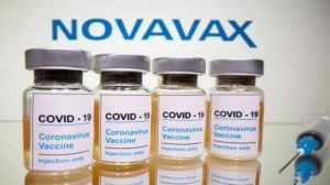 Un altro vaccino Usa arriva in Europa, l’Ema dà il via a Novavax