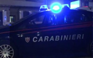 Accoltella uomo in un bar, individuato e arrestato dai carabinieri