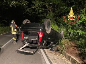 Auto si ribalta sulla SP172 Borgia – Girifalco, conducente trasportato in ospedale
