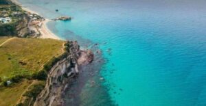 Secondo il National Geographic Baia di Riaci è la più bella spiaggia d’Italia per le immersioni