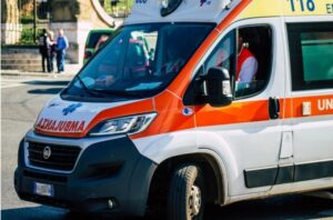 Tragico incidente stradale in Calabria, un morto e due feriti