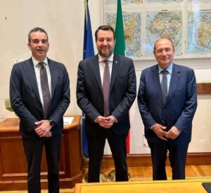 Salvini: “Il Ponte sullo Stretto è un’opera prioritaria”