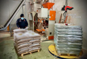 Controlli dei carabinieri nel settore oleario, sequestrati anche 200 kg di pellet