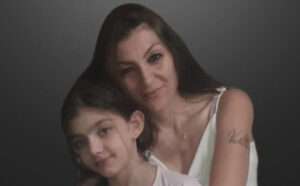 Muore a 10 anni travolta da un’auto, la madre: “la mia vita non ha più senso”
