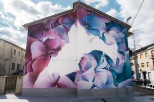[VIDEO] “Amor Vincit Omnia”, il nuovo murales realizzato da Claudio Chiaravalloti a Girifalco