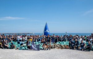 Calabria Plastic Free: rimosse nel weekend oltre 20 tonnellate di plastica e rifiuti