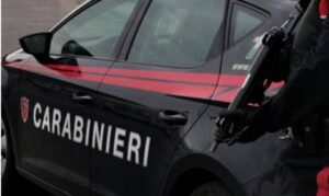 Sequestrate dai carabinieri armi e munizioni, due uomini e una donna denunciati