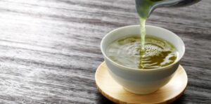 Bere tè verde può avere conseguenze pericolose. A sostenerlo uno studio israeliano