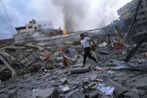Centoventi morti a Gaza… ora passiamo allo sport