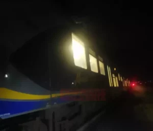 Tragedia sulla ferrovia jonica, treno travolge e uccide un uomo