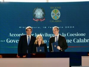 Ancora sui tre miliardi per la Calabria; i dilettanti