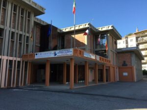 Orientamento Istituto Tecnico Economico Calabretta di Soverato, esperienze a confronto con ex alunni diplomati